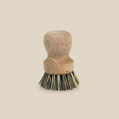 Natural fiber pan brush